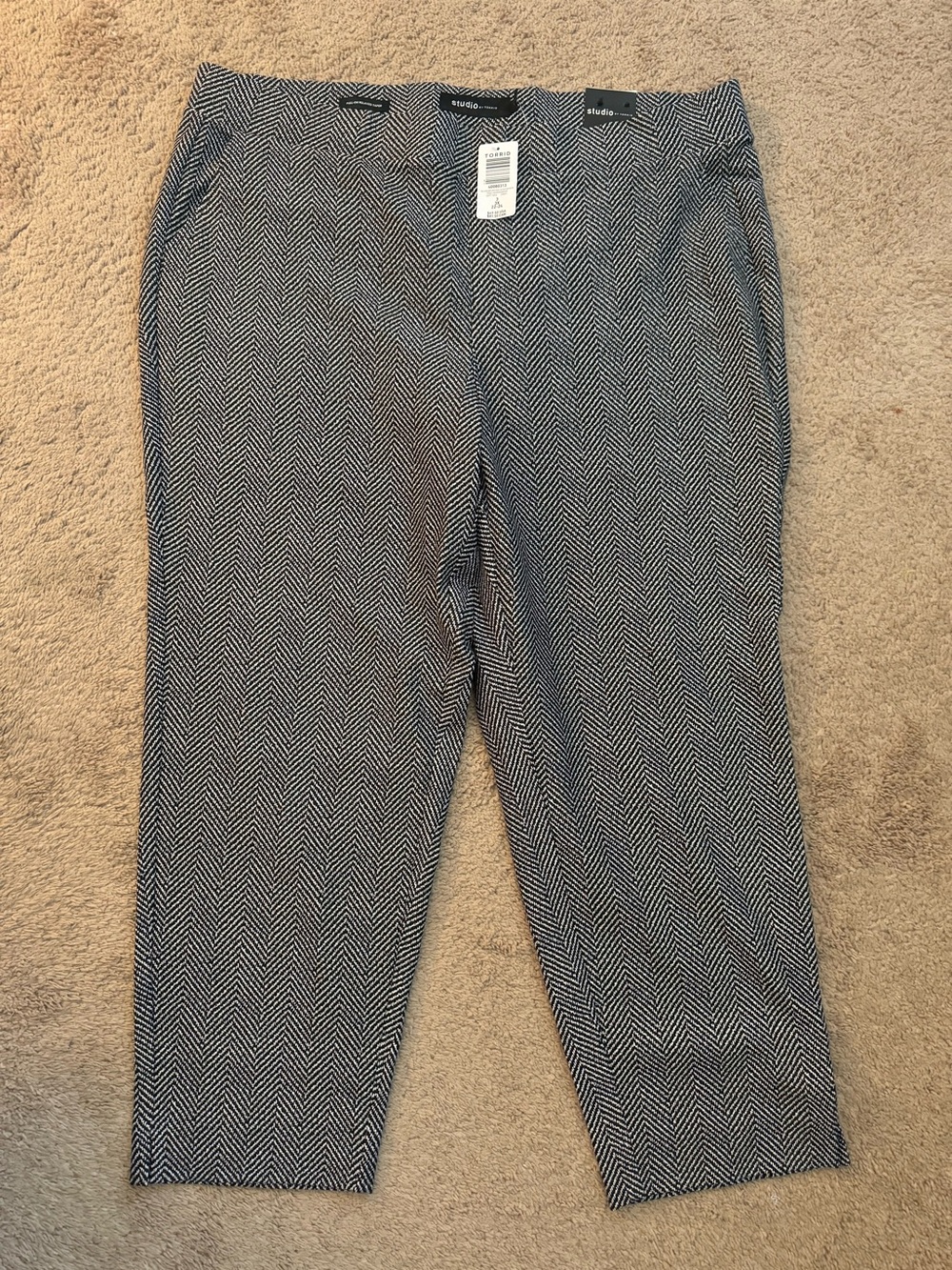 torrid Black & White Herringbone Knit Pants